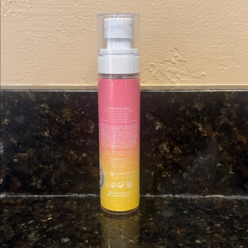 Lottie London Stay‎ Dewy AF Makeup Setting Spray